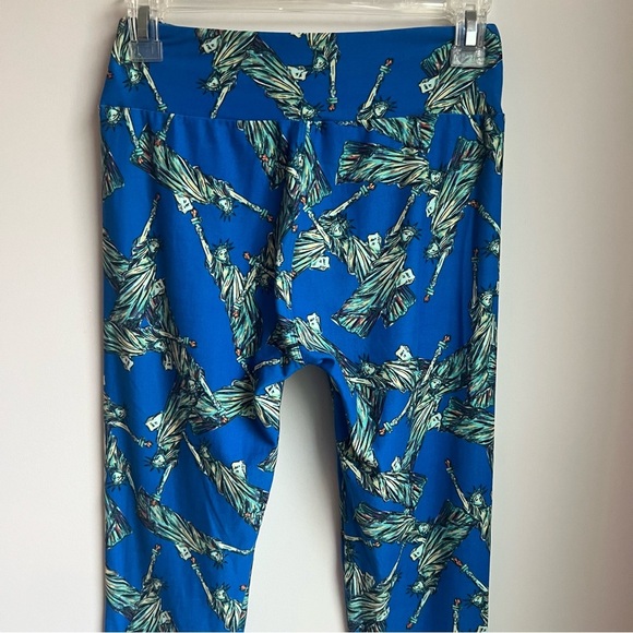 LuLaRoe Blue Statue of Liberty Leggings - Picture 6 of 9
